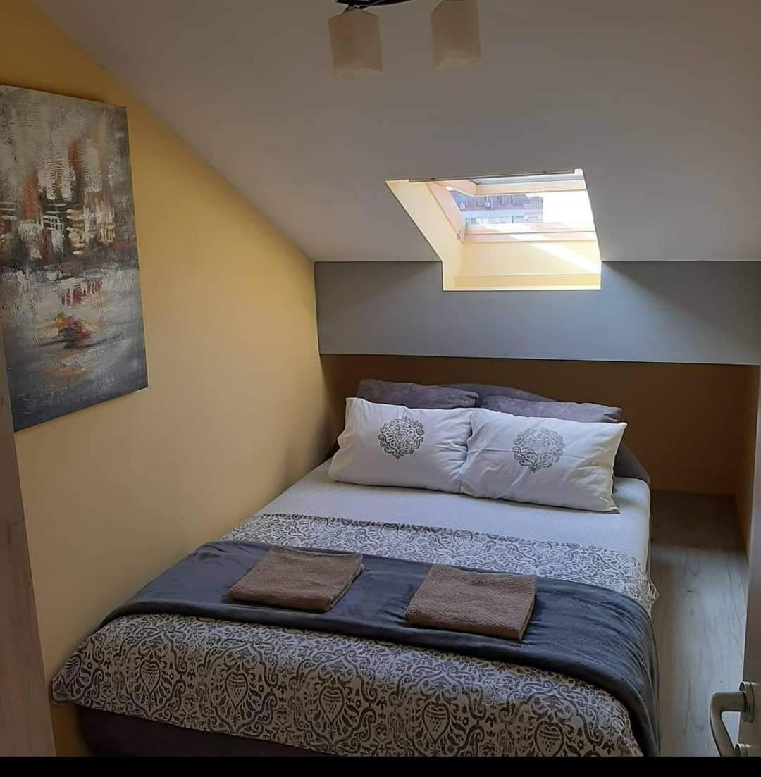 Zara Apartman Krusevac - Centar Lägenhet Exteriör bild